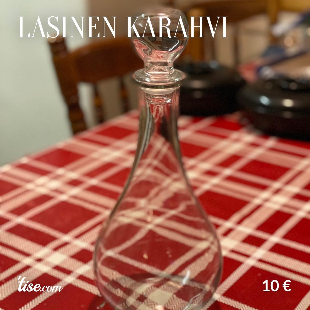 Lasinen karahvi