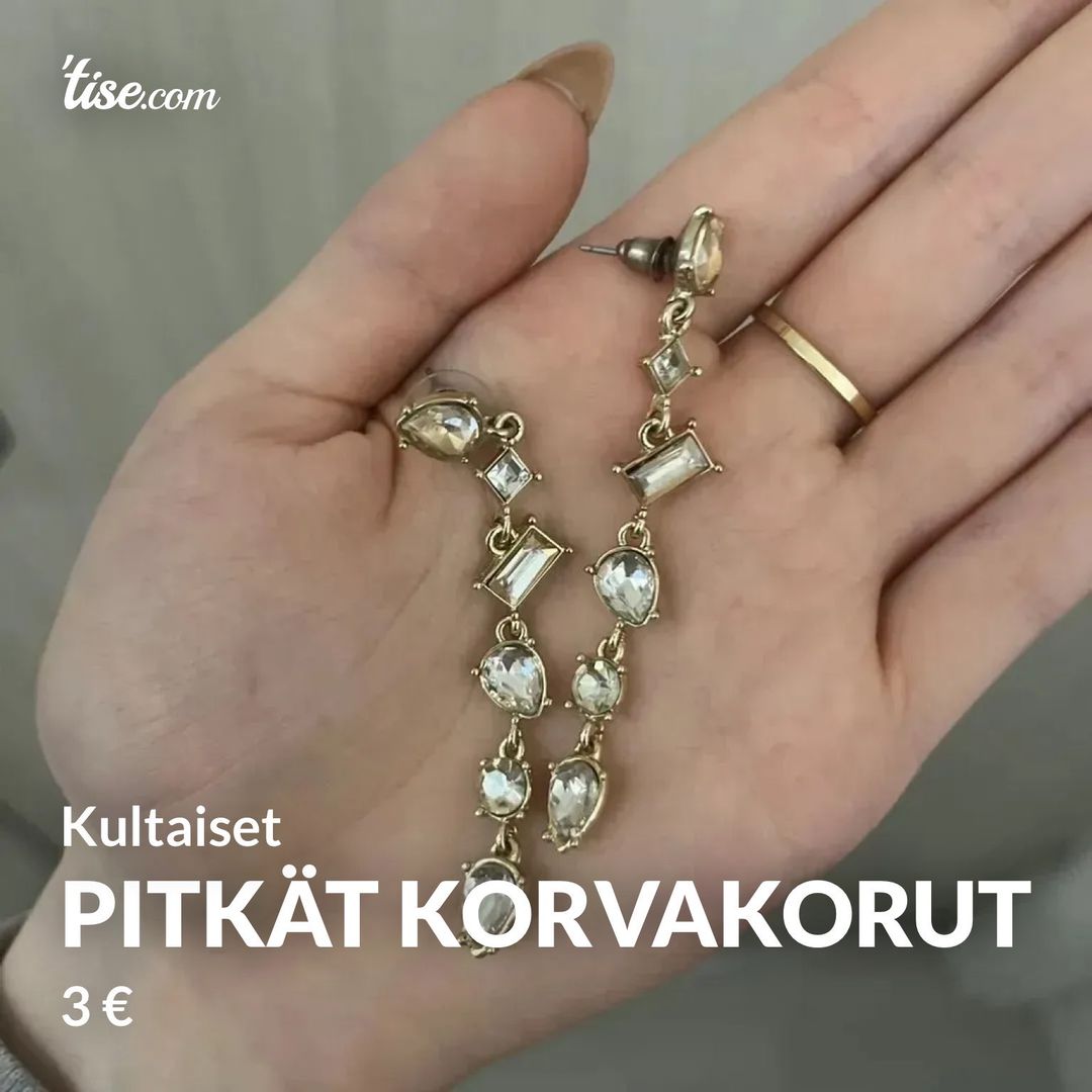 Pitkät korvakorut