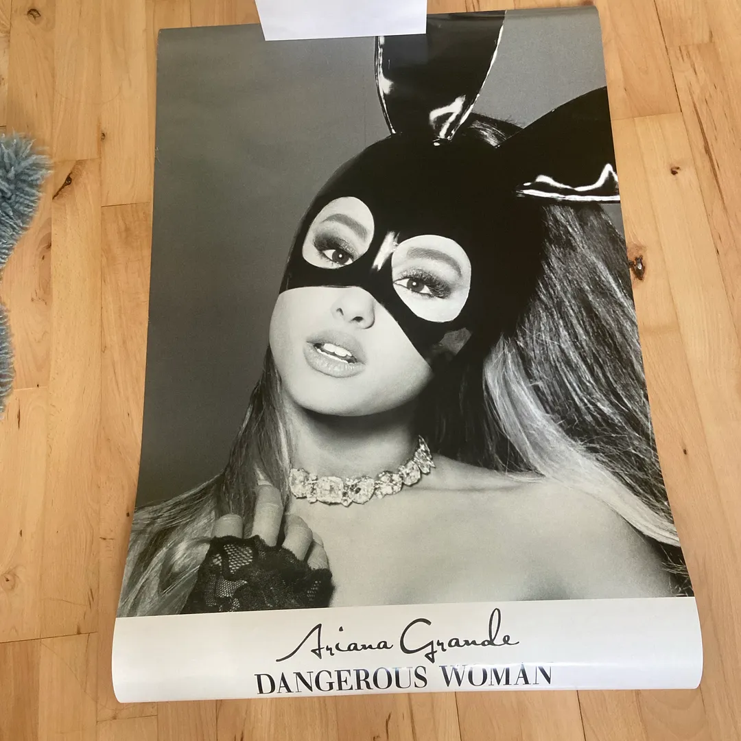 Ariana Grande plakat