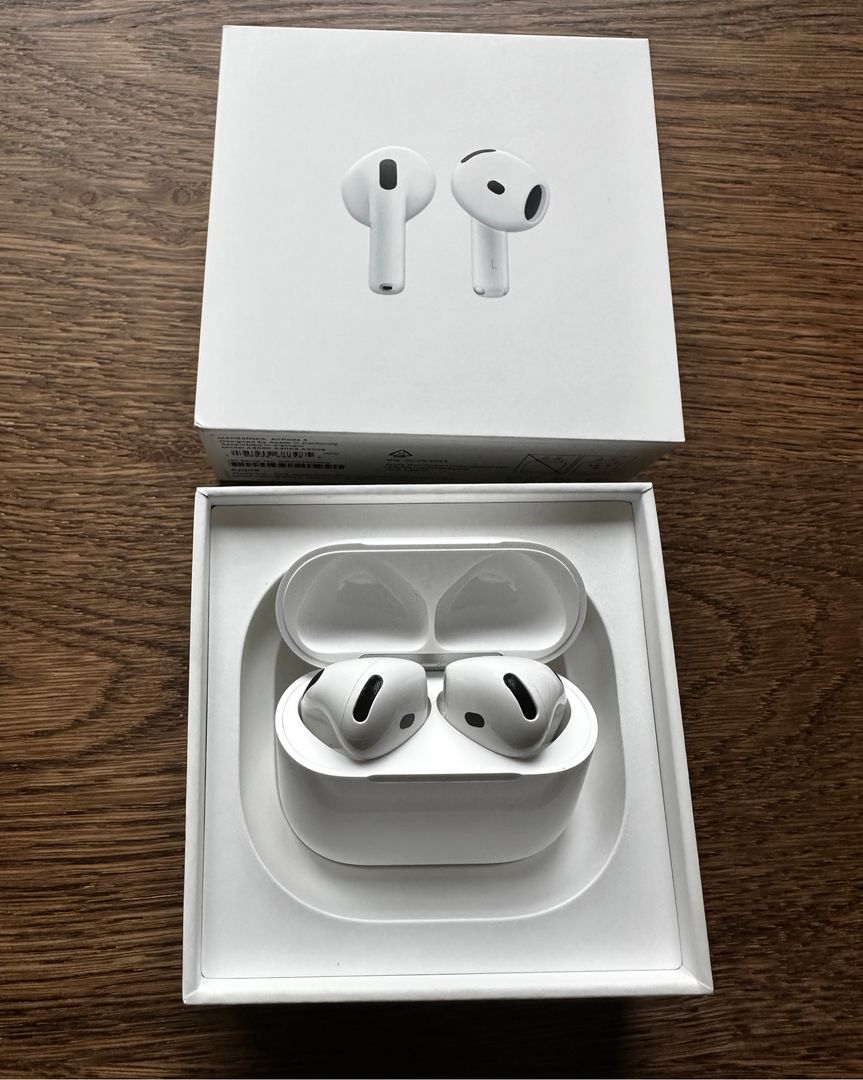 Air Pods 4