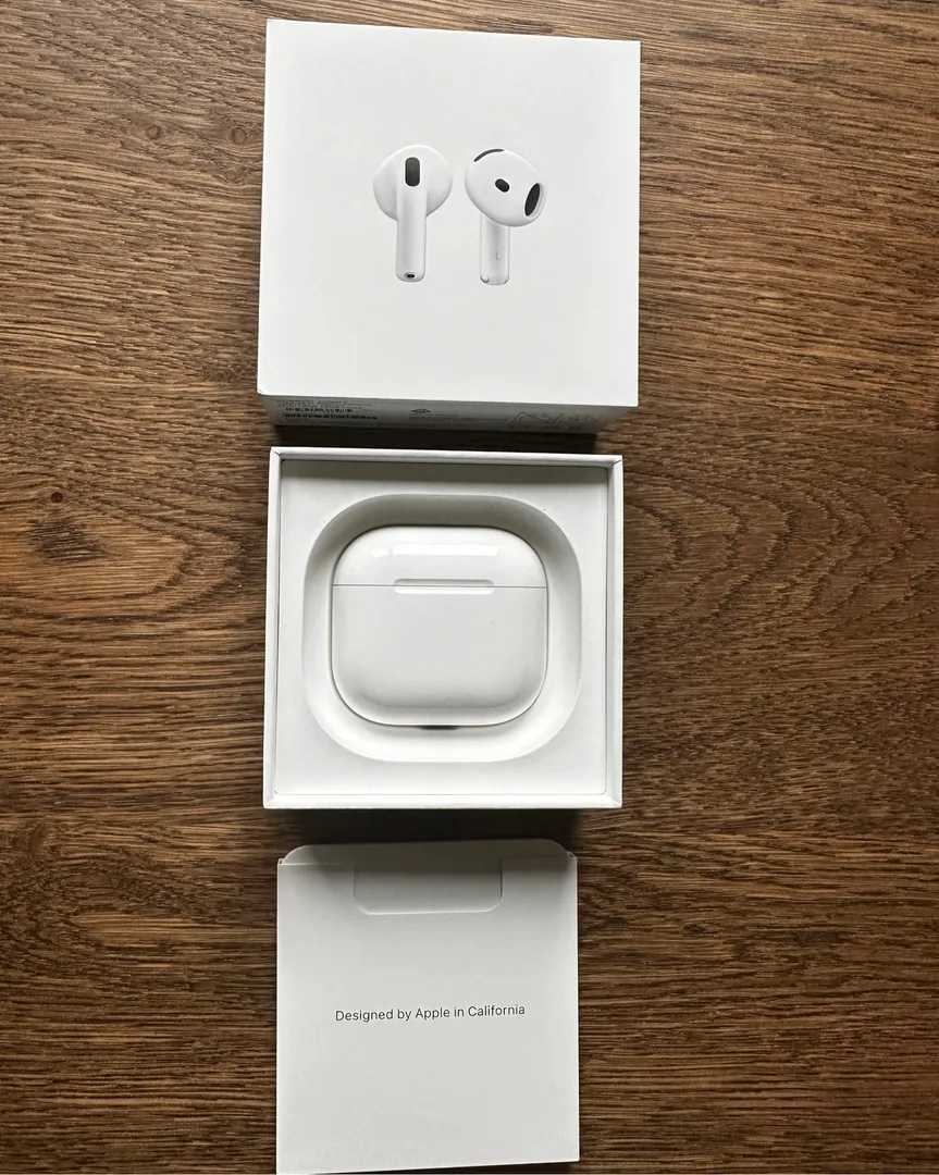 Air Pods 4