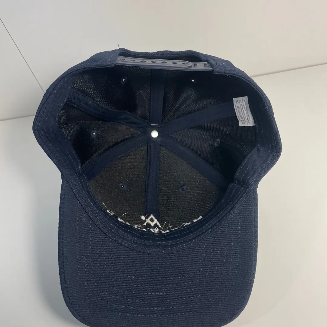 Moonvalley cap