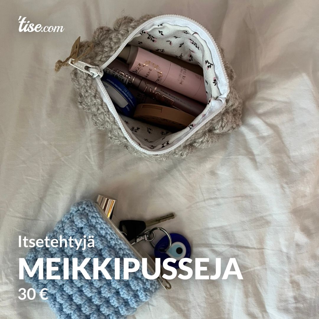 Meikkipusseja