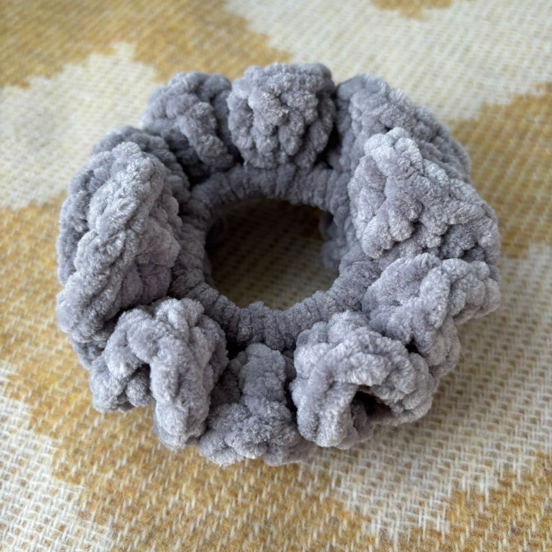 Heklet scrunchie