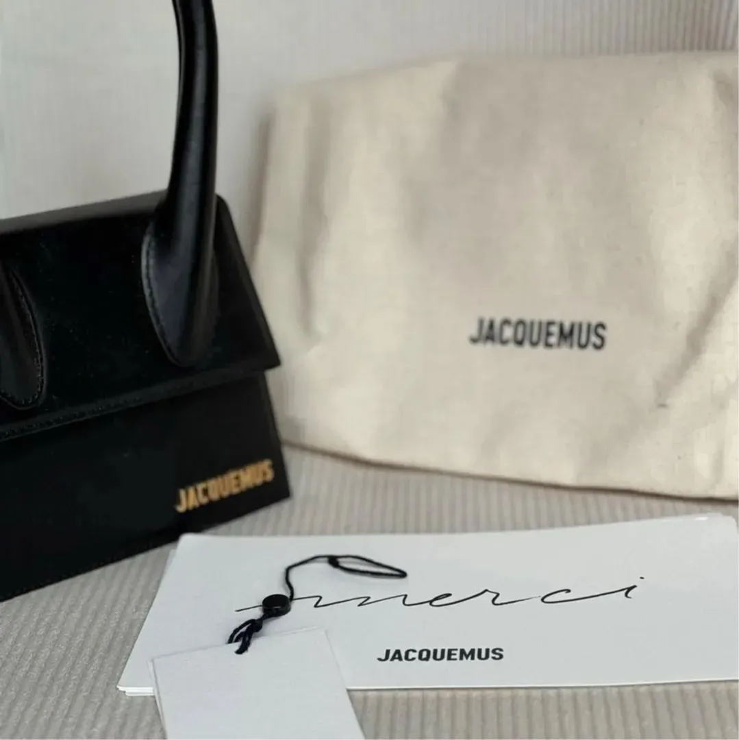 JACQUEMUS