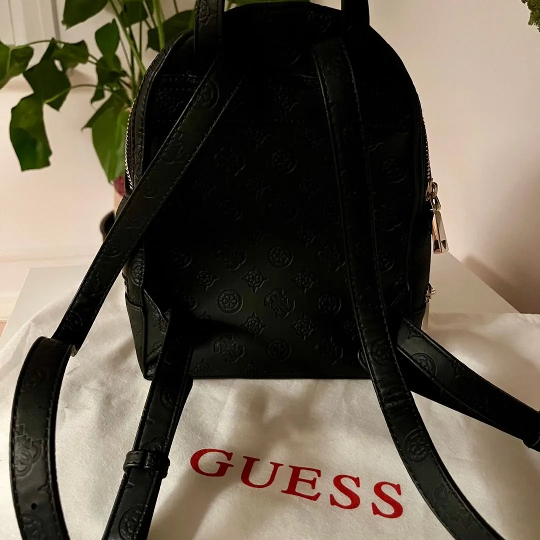 GUESS