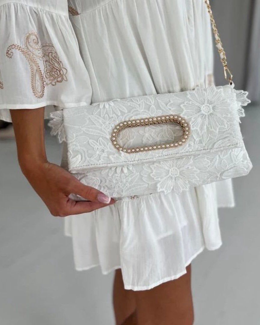 Bestini White Pouch