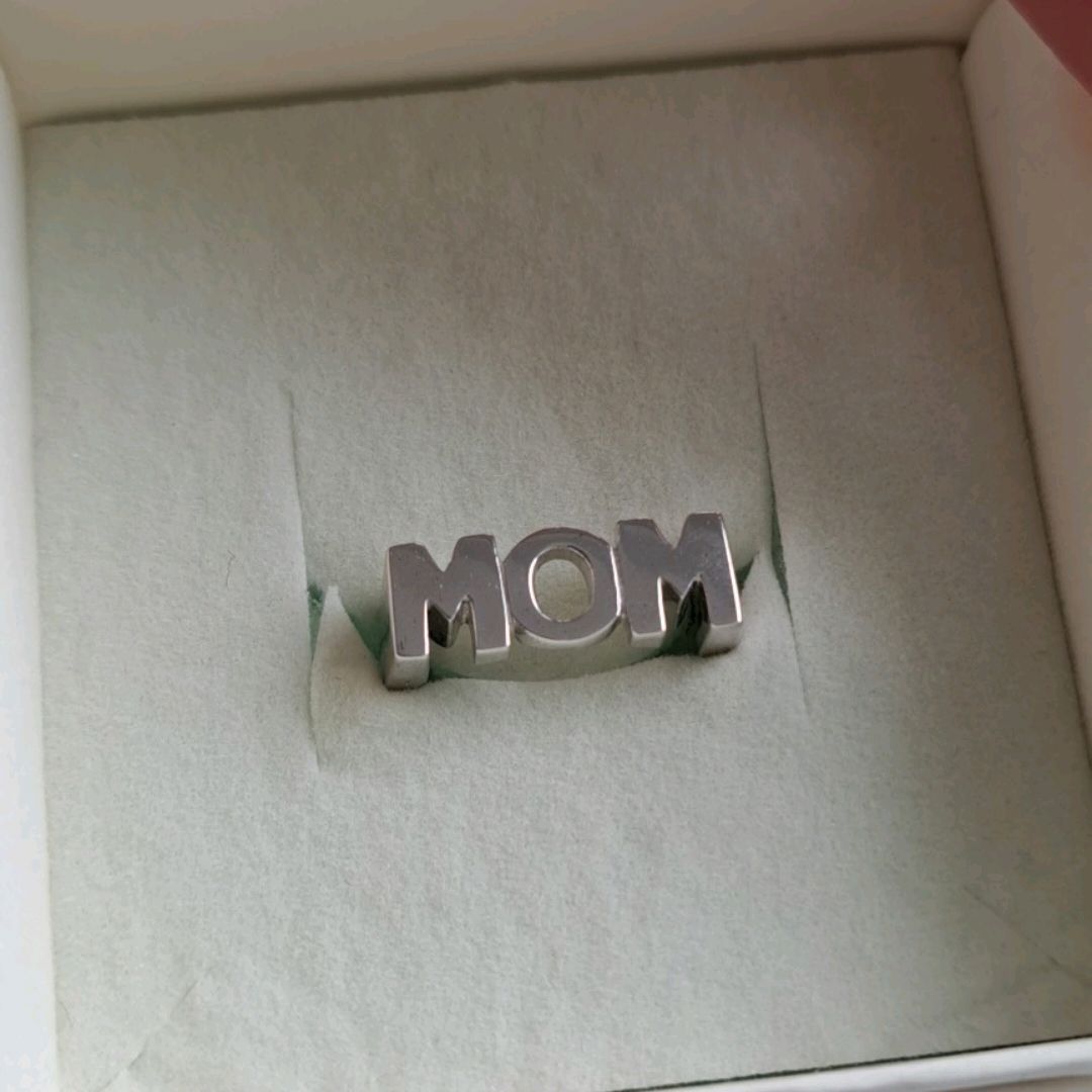 MOM Ring