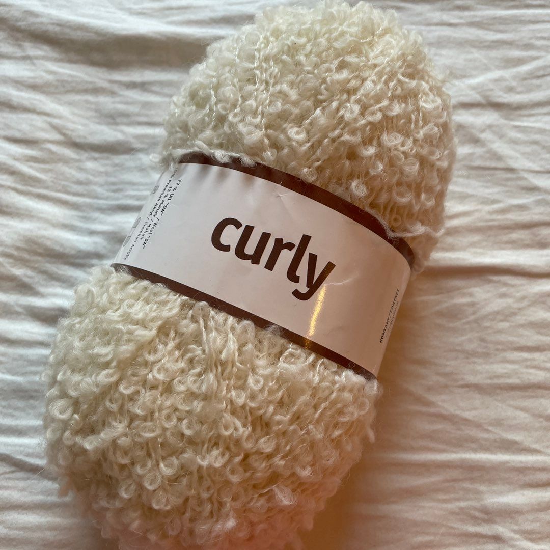 Curly teddy