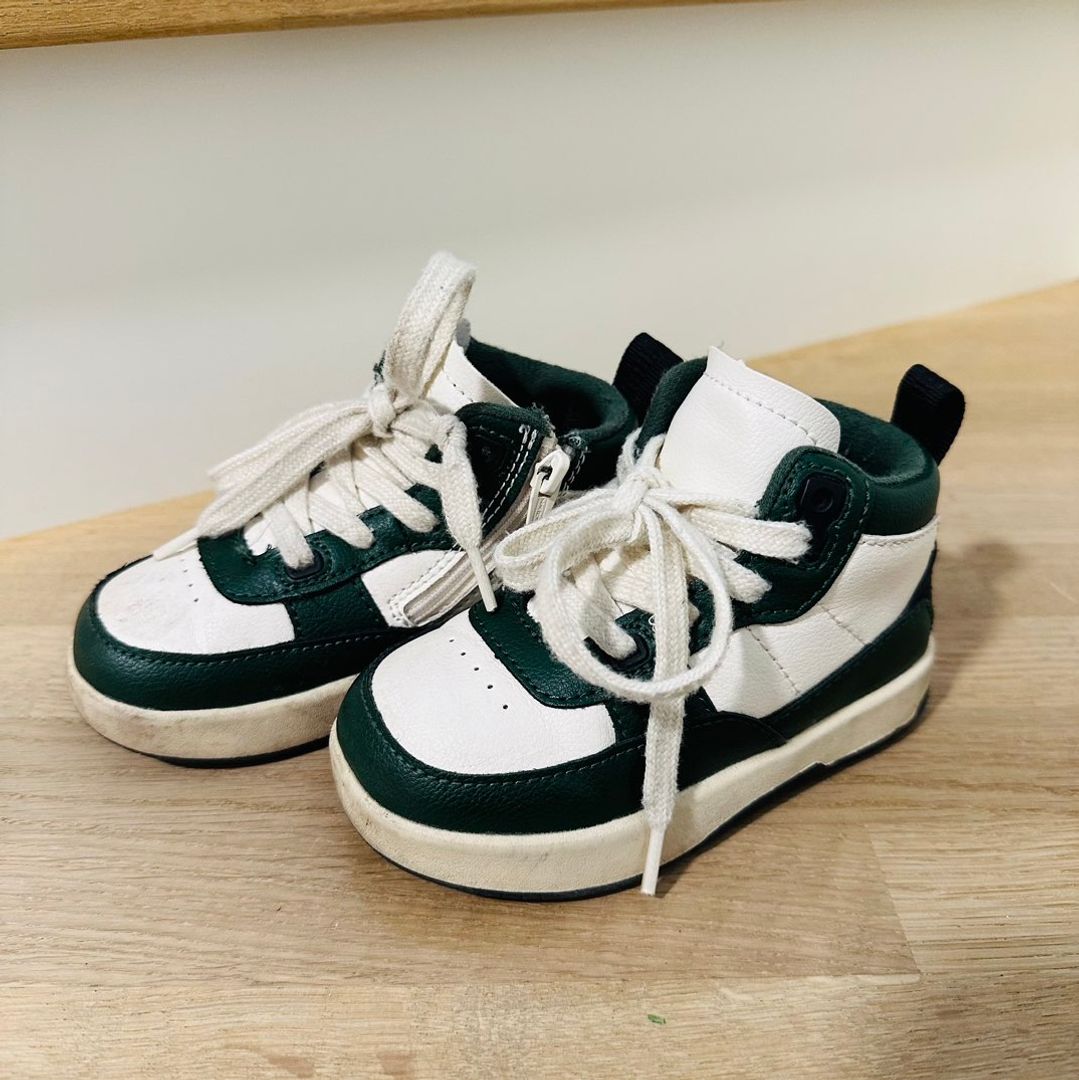 Sneakers fra Zara