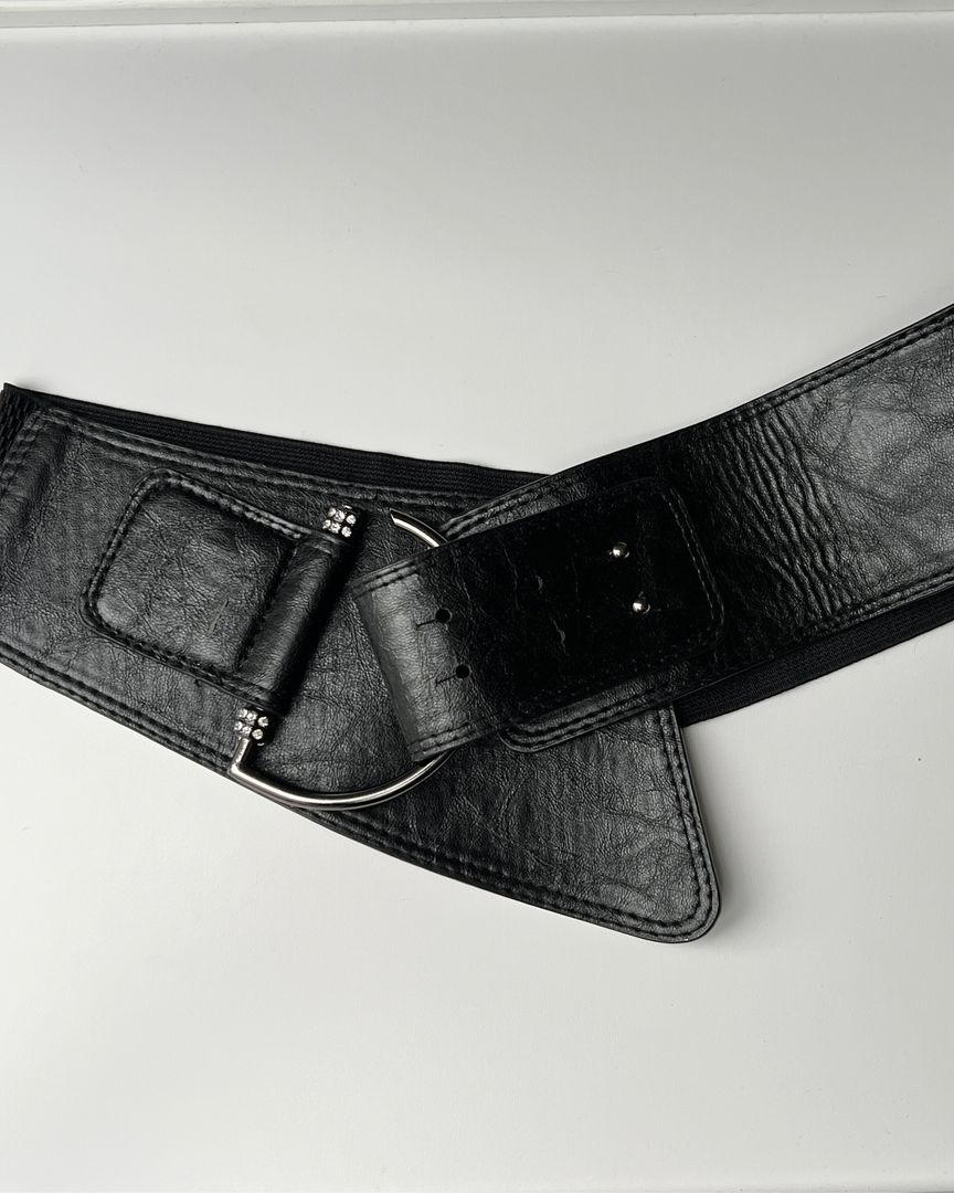 Black waist belt