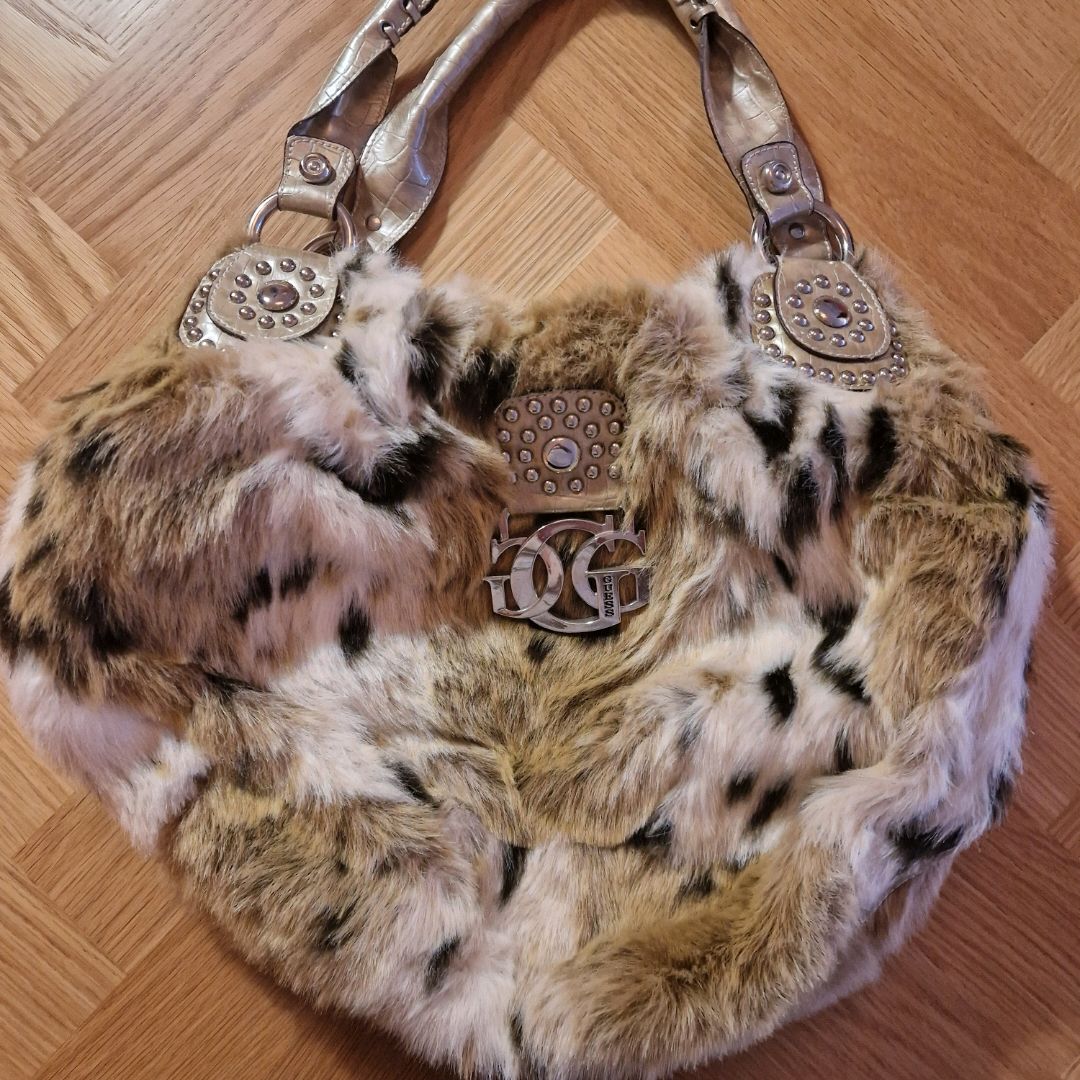 Guess Faux Fur Veske