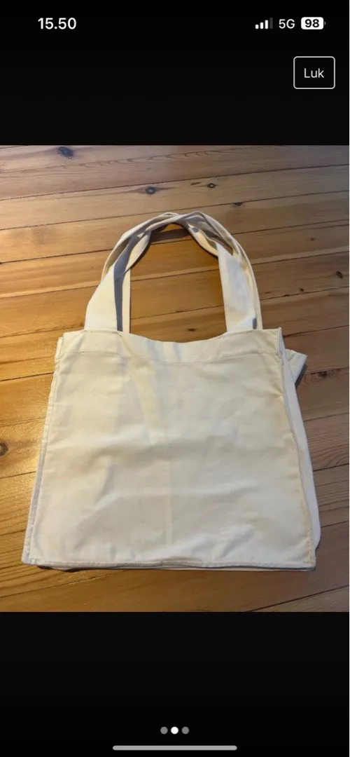 Tote bag