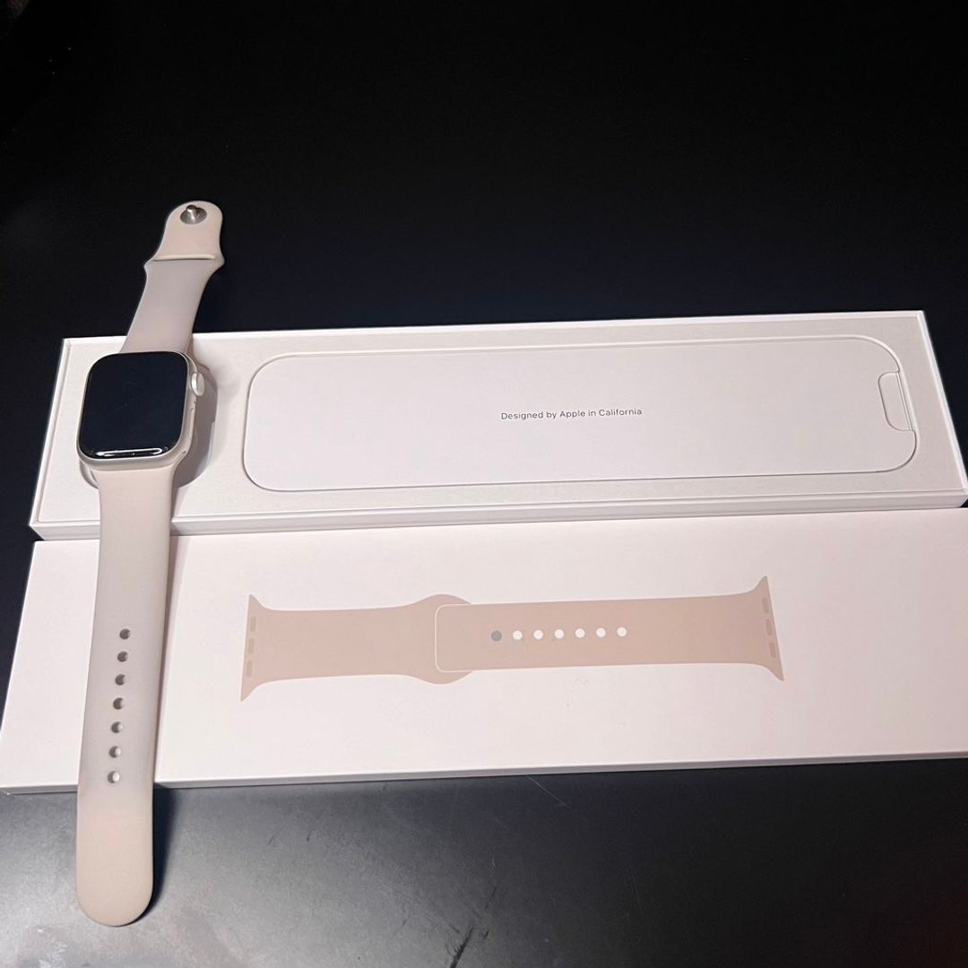 Apple watch series 8