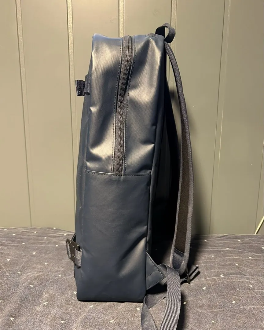 Db Essential 17L