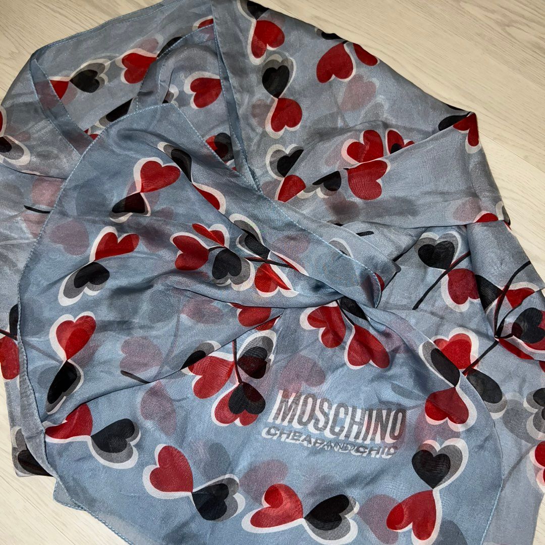 Moschino scarf