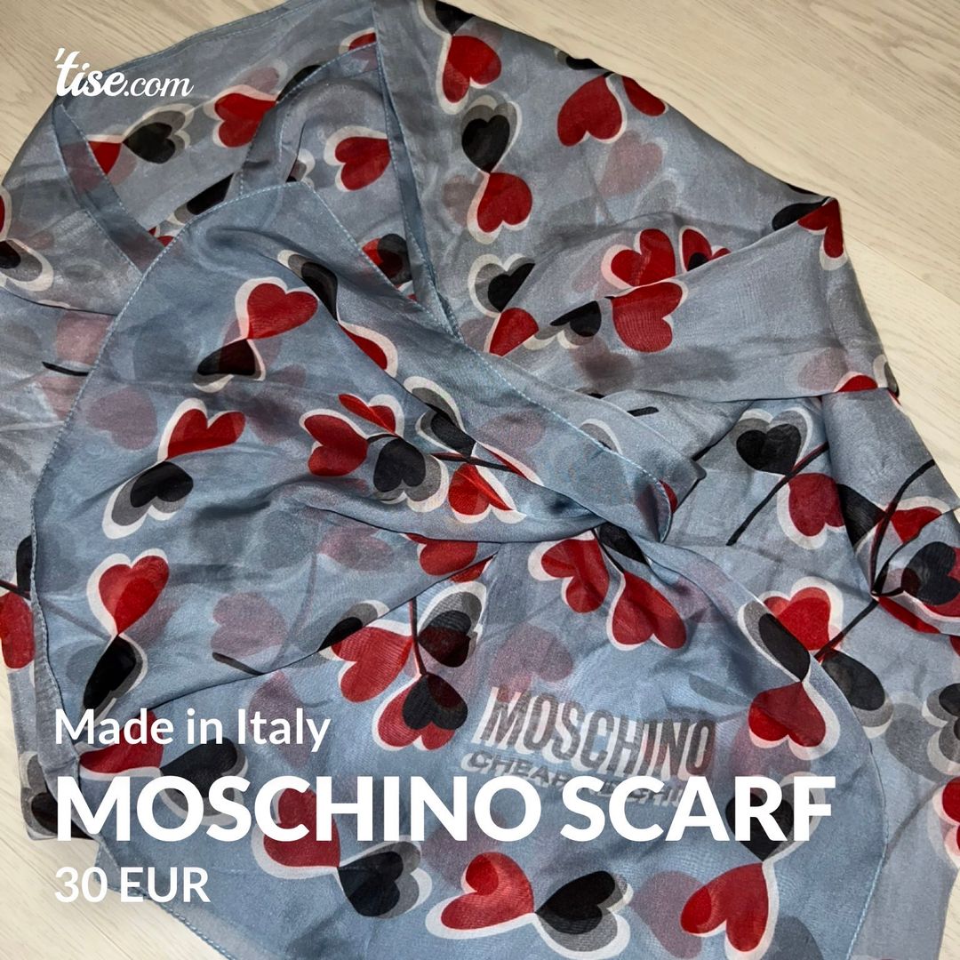 Moschino scarf