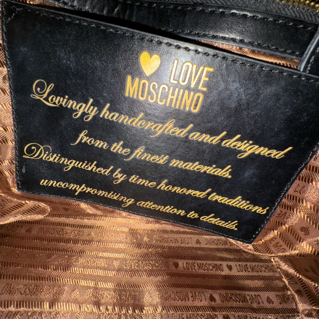 MOSCHINO Love