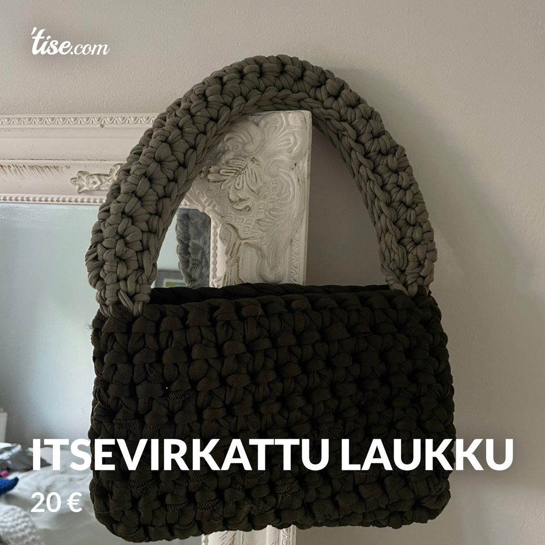 Itsevirkattu laukku