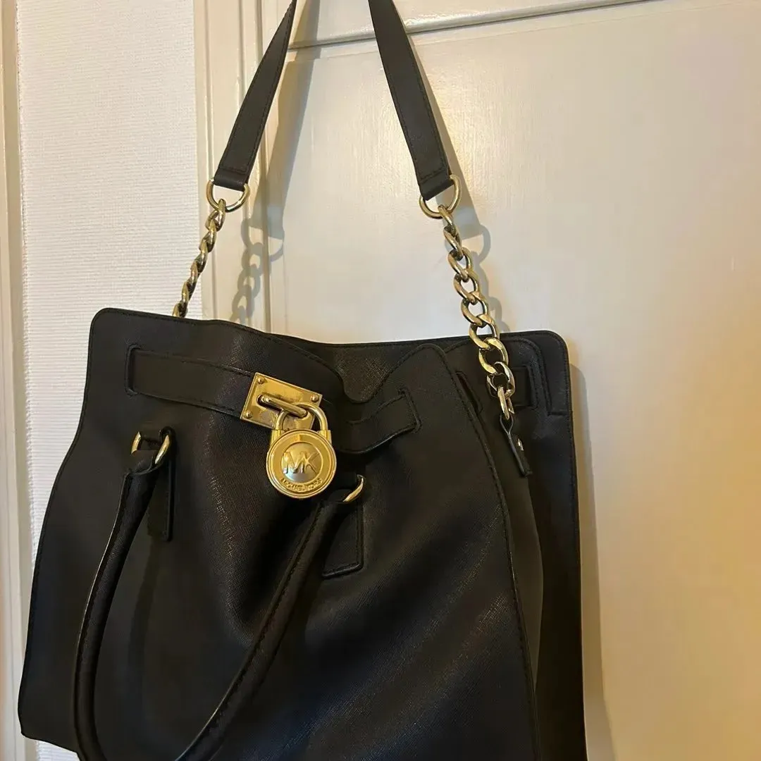 Michael Kors laukku