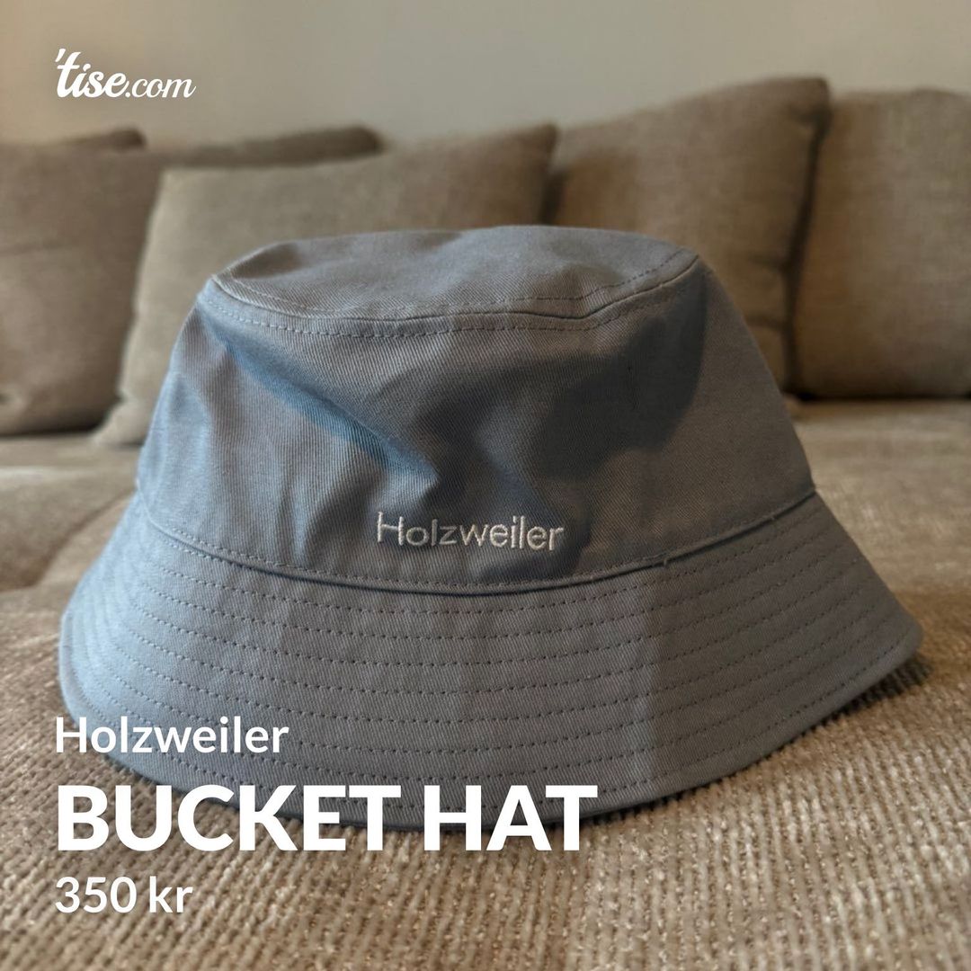 Bucket hat