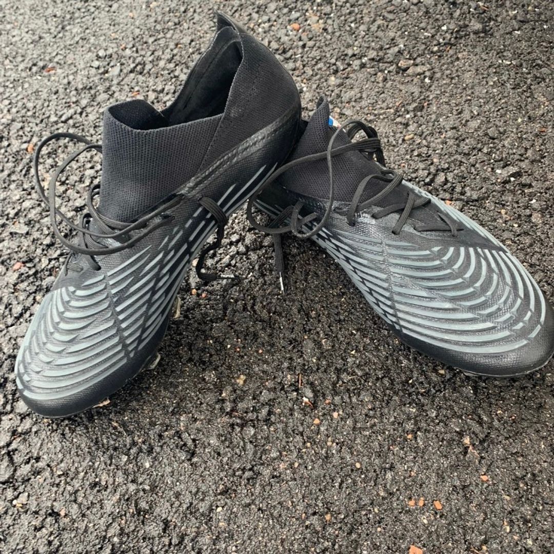 Adidas Predator FG E