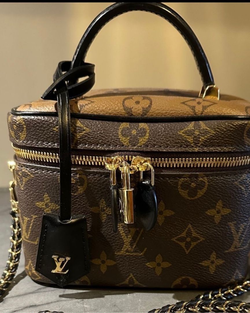 Lv vanity