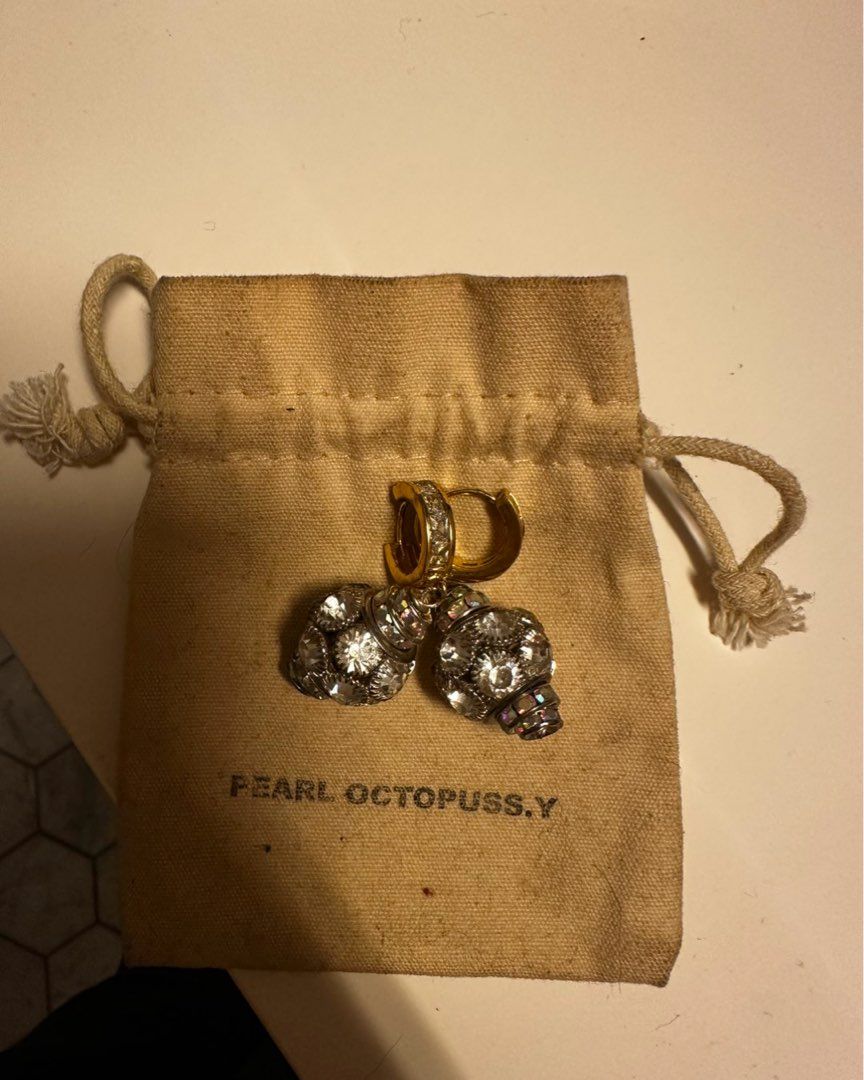 Pearl Octopuss.y