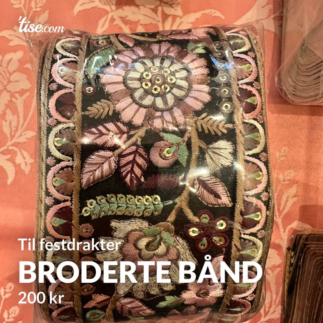 Broderte bånd