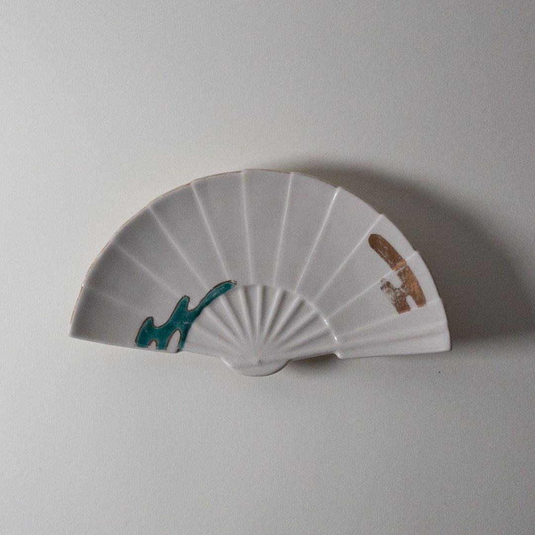 Fan shape plate