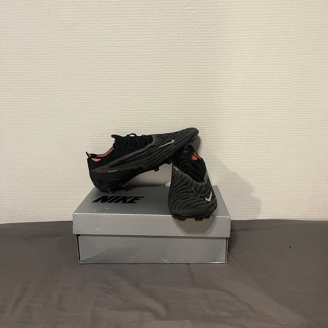 Nike Phantom Gx