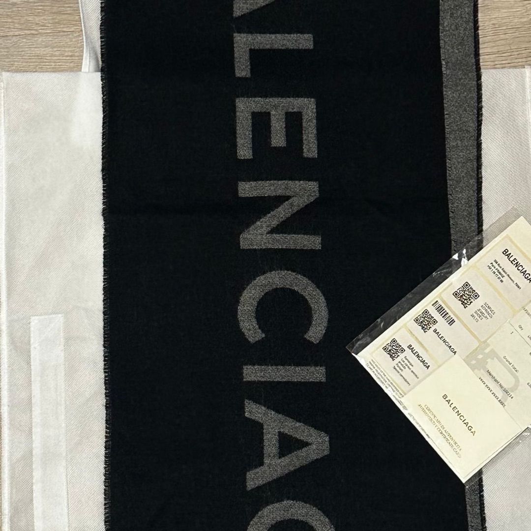 BALENCIAGA SKJERF