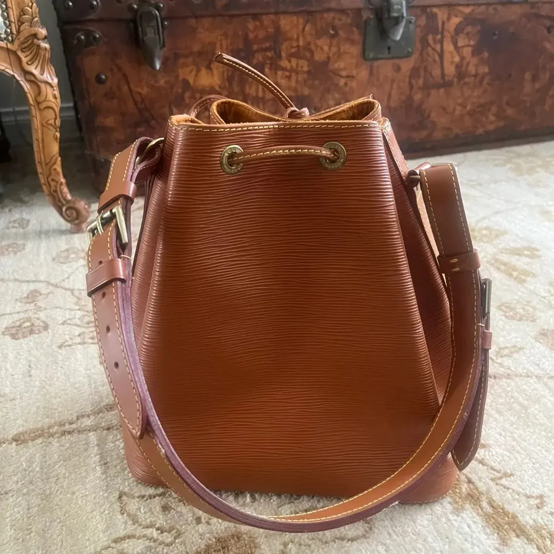 Louis Vuitton laukku