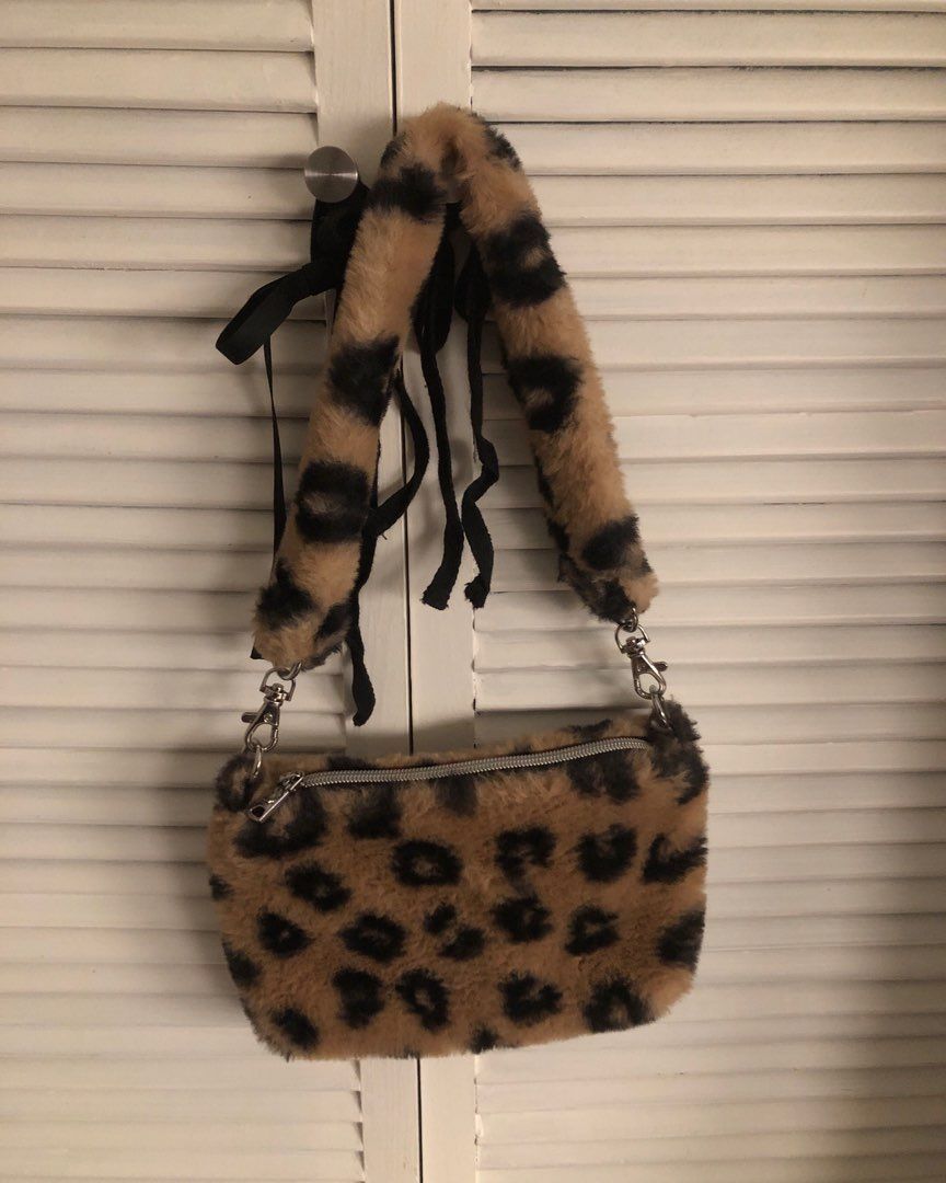 fur leopard bag