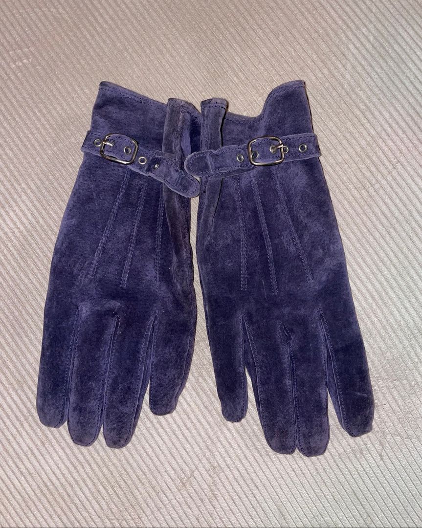 Gloves