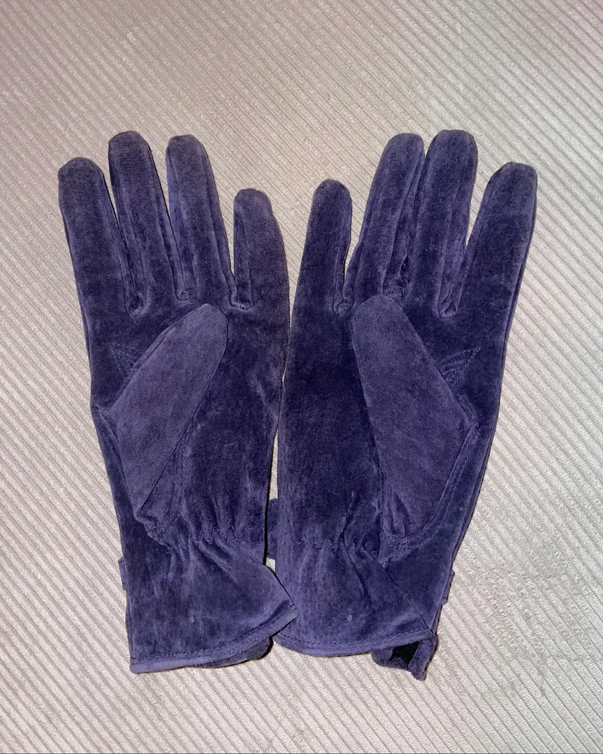 Gloves