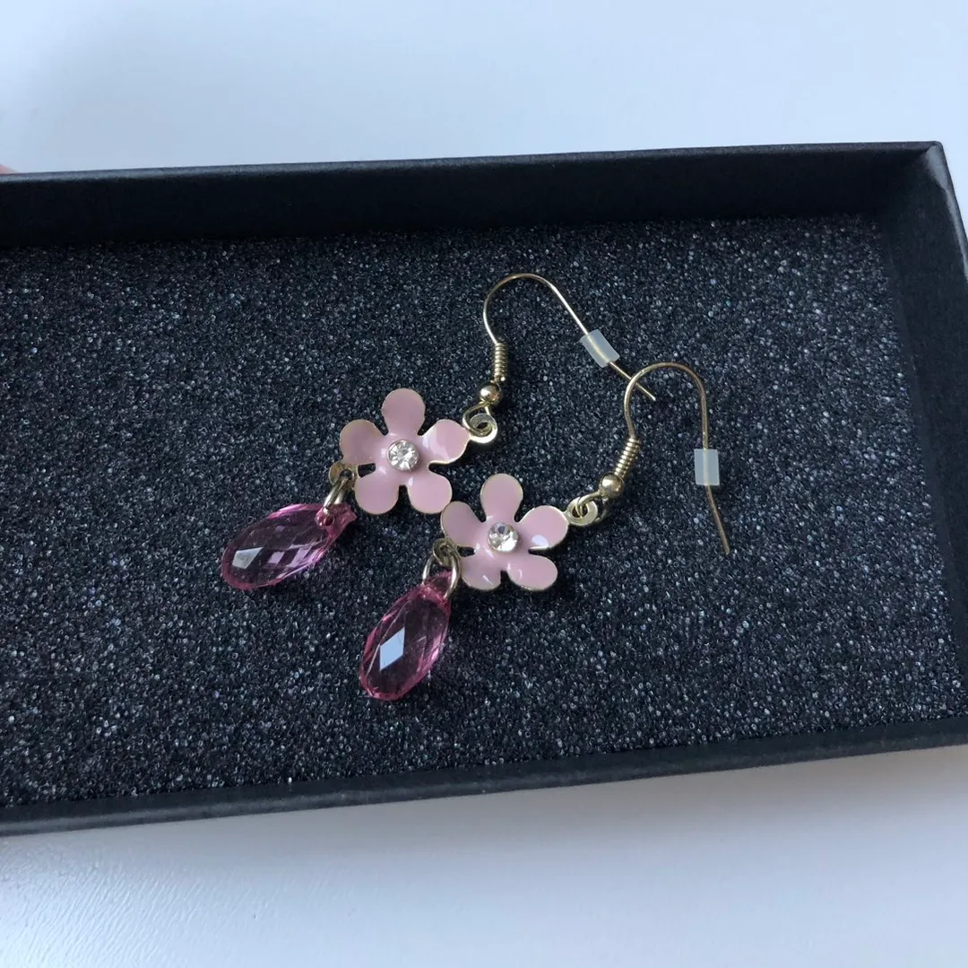 Flower earrings