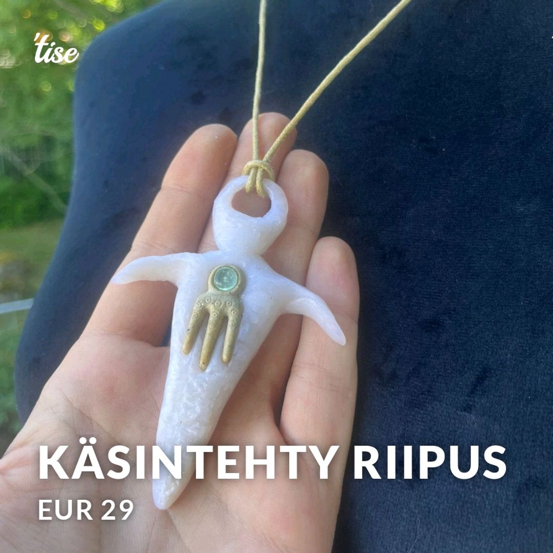 Käsintehty Riipus