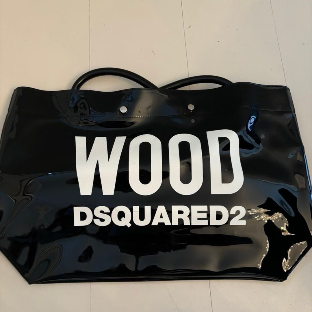 DSQUARED2