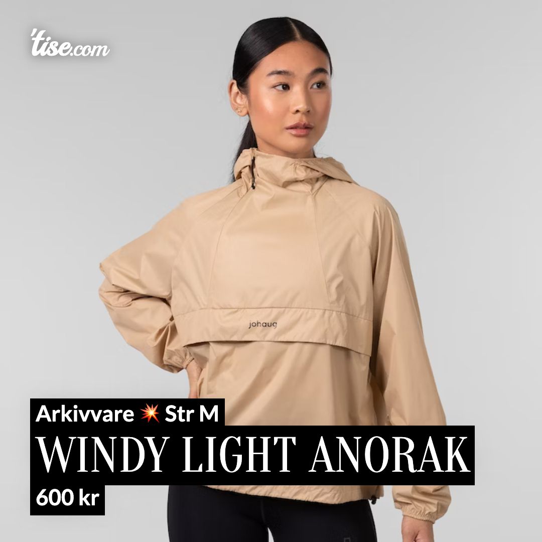 Windy light anorak