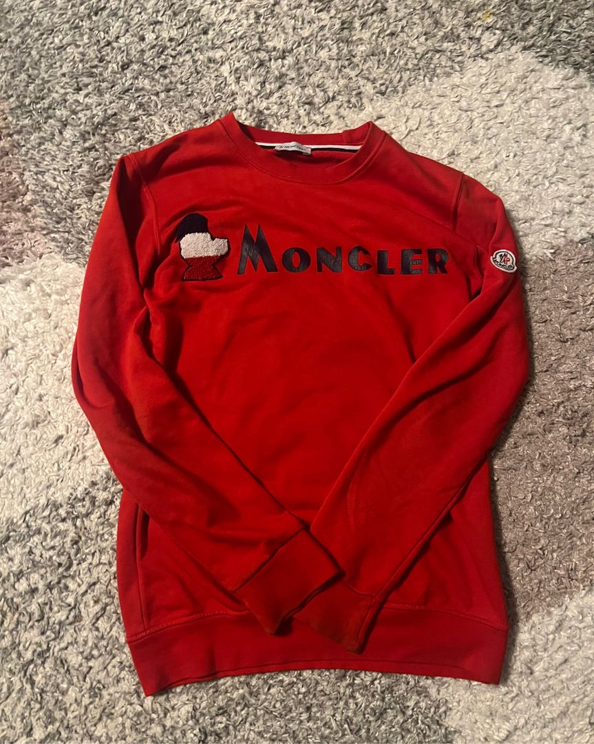 Moncler genser