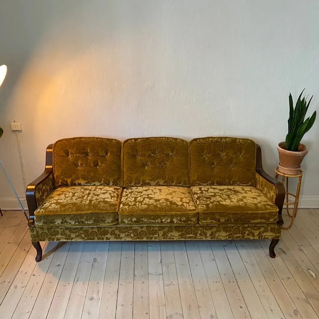 Retro sofa