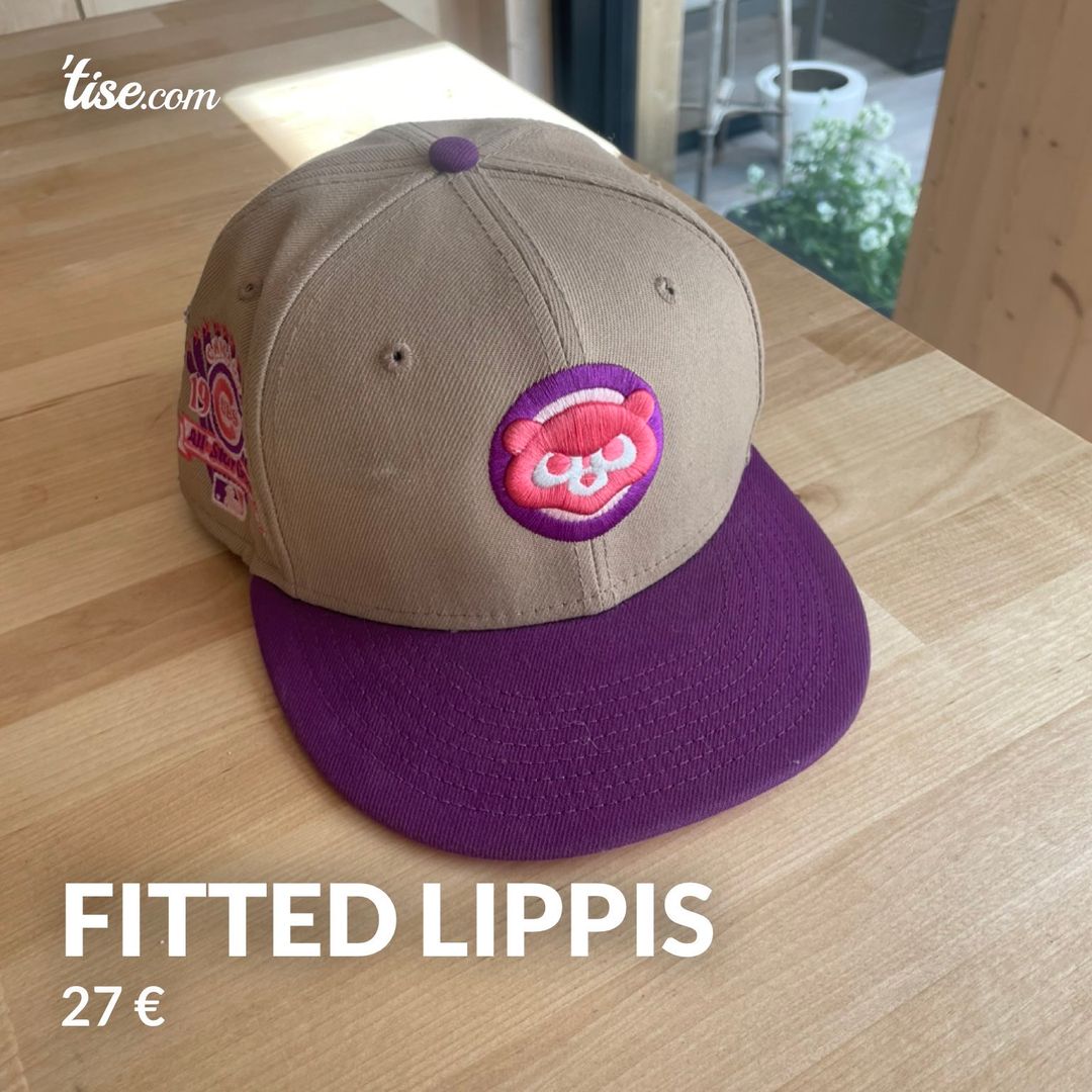 Fitted lippis