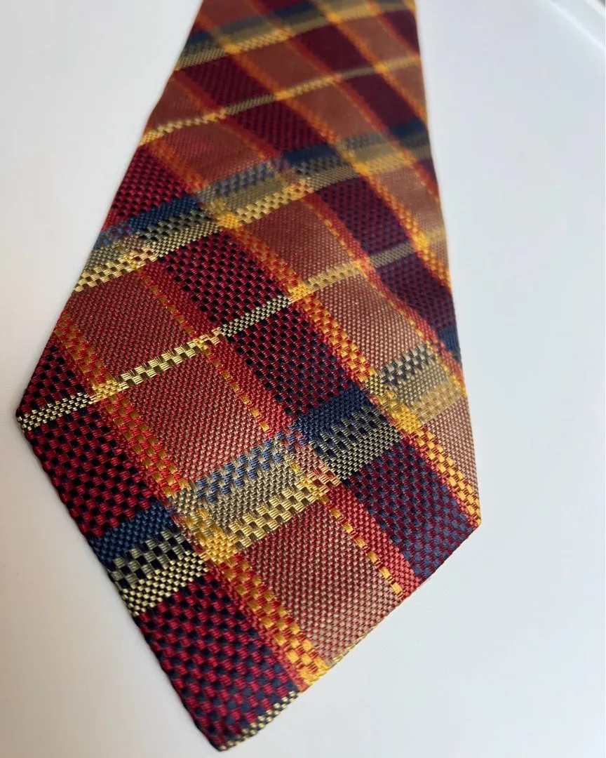 Vintage silk tie