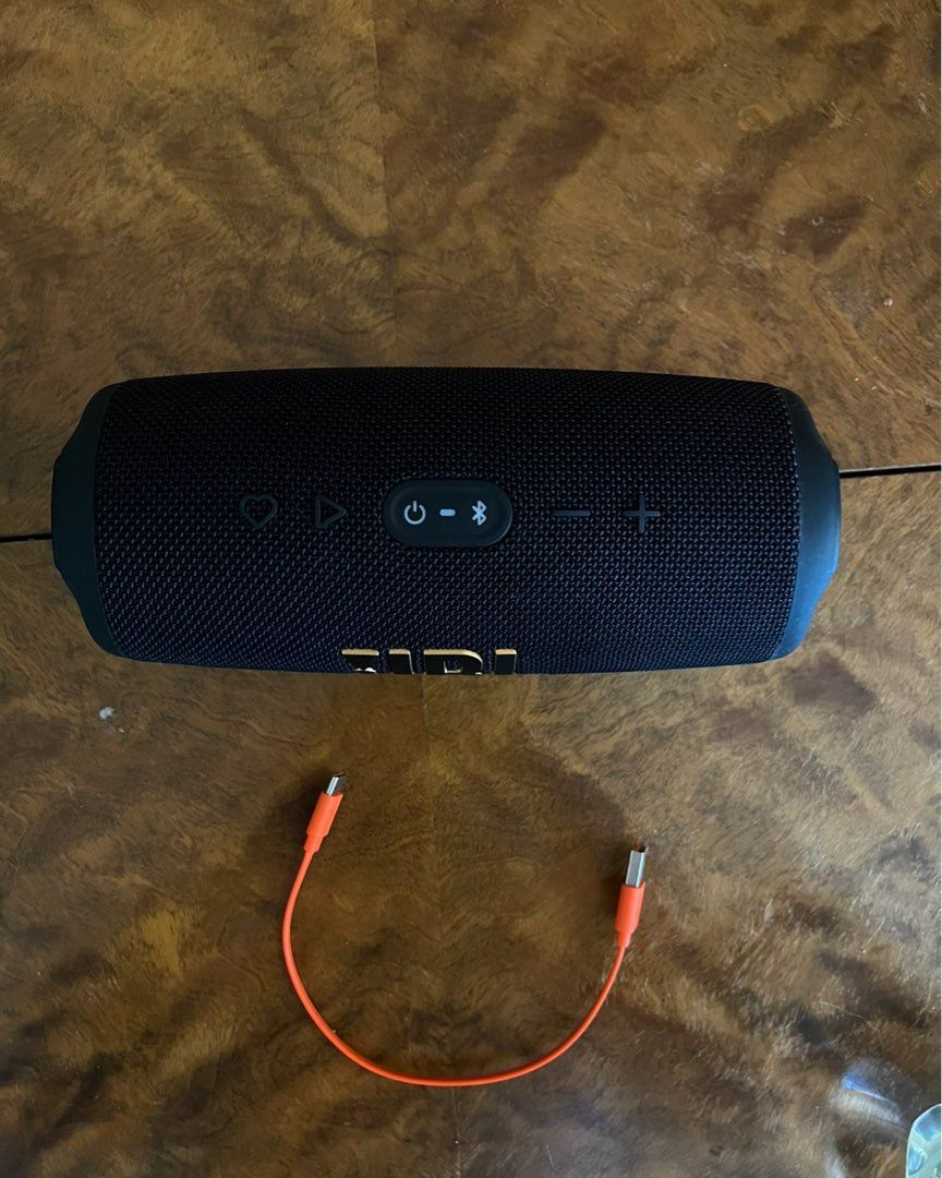 JBL Charge 5