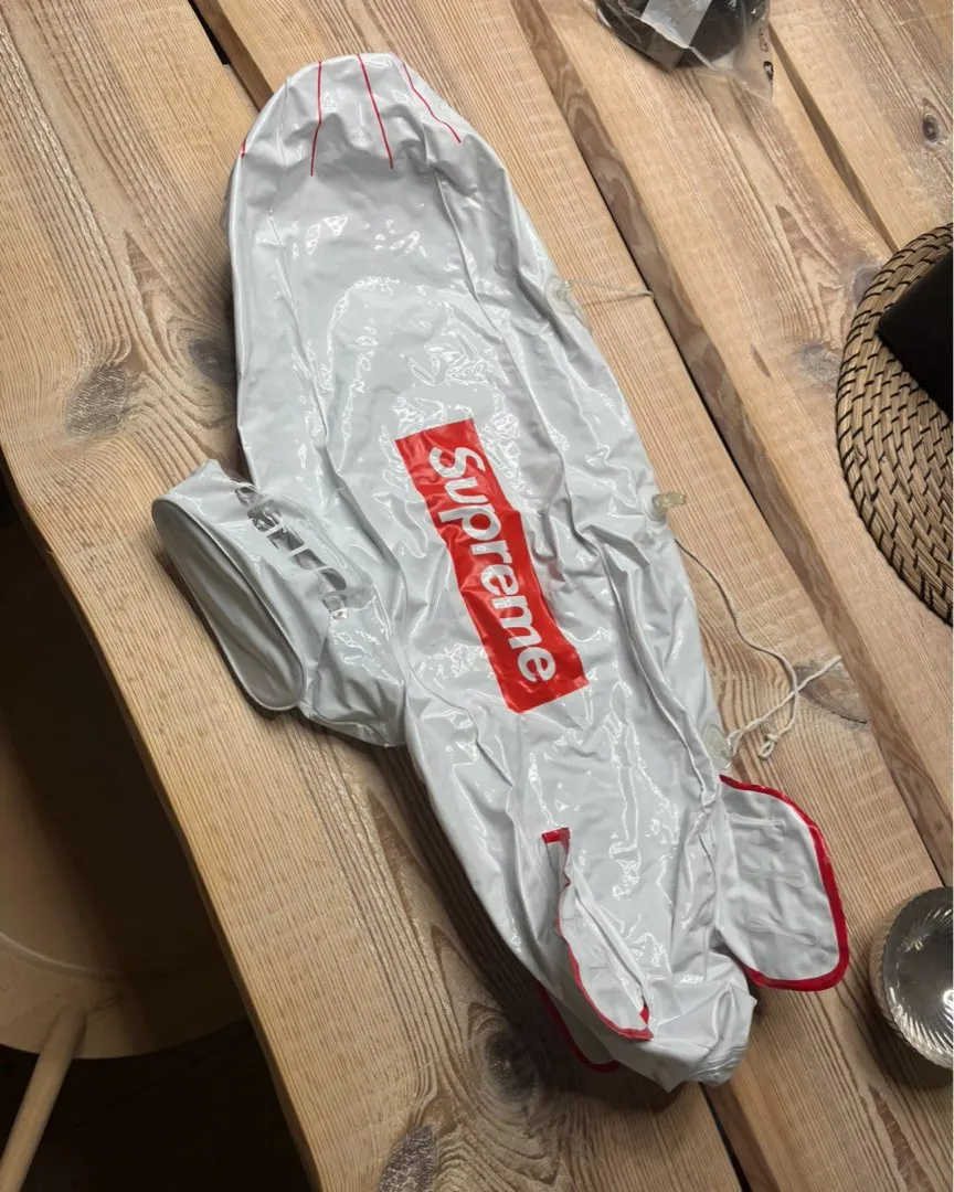 Supreme Blimp