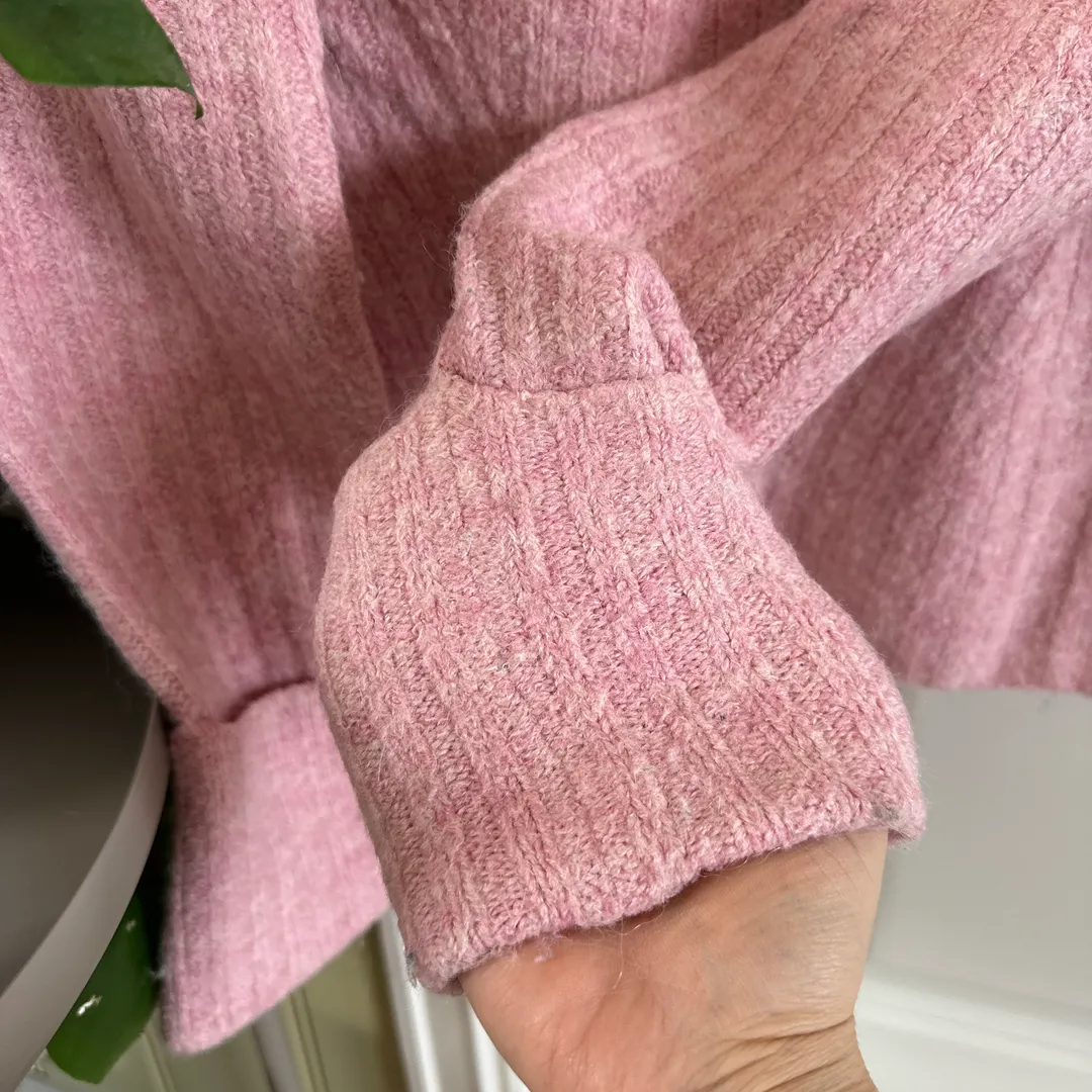 HM Pinky Cardigan