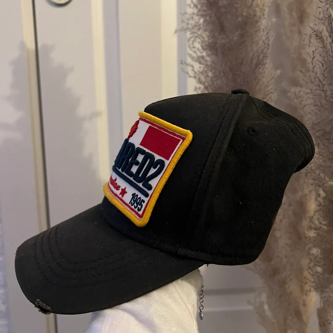 Caps Dsquared2