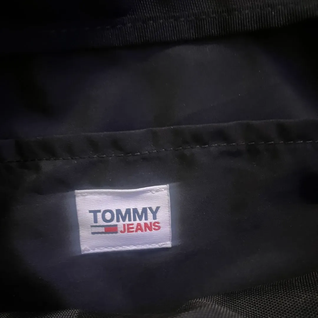 Tommy jeans laukku