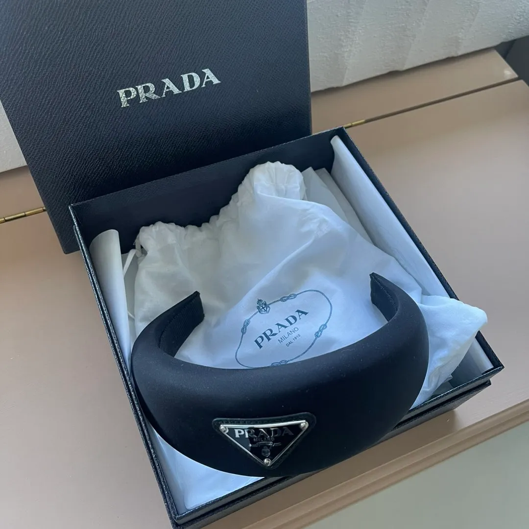 Prada hårbøjle